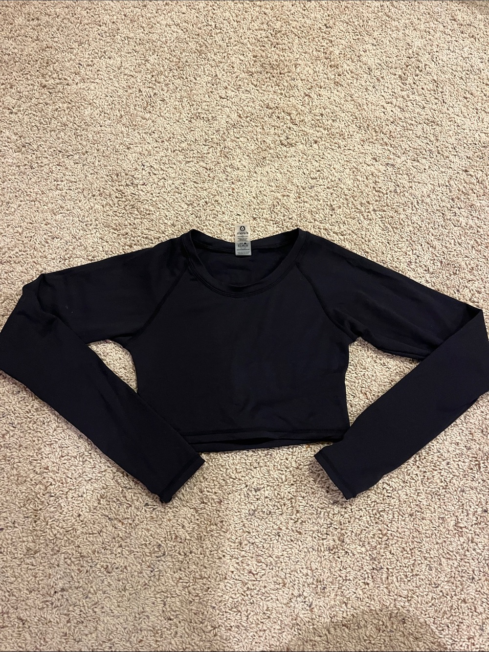 Mono B Black Long-Sleeve Cropped Top